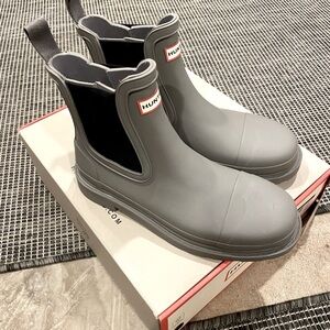 Hunter grey rain boots, never worn, size 9